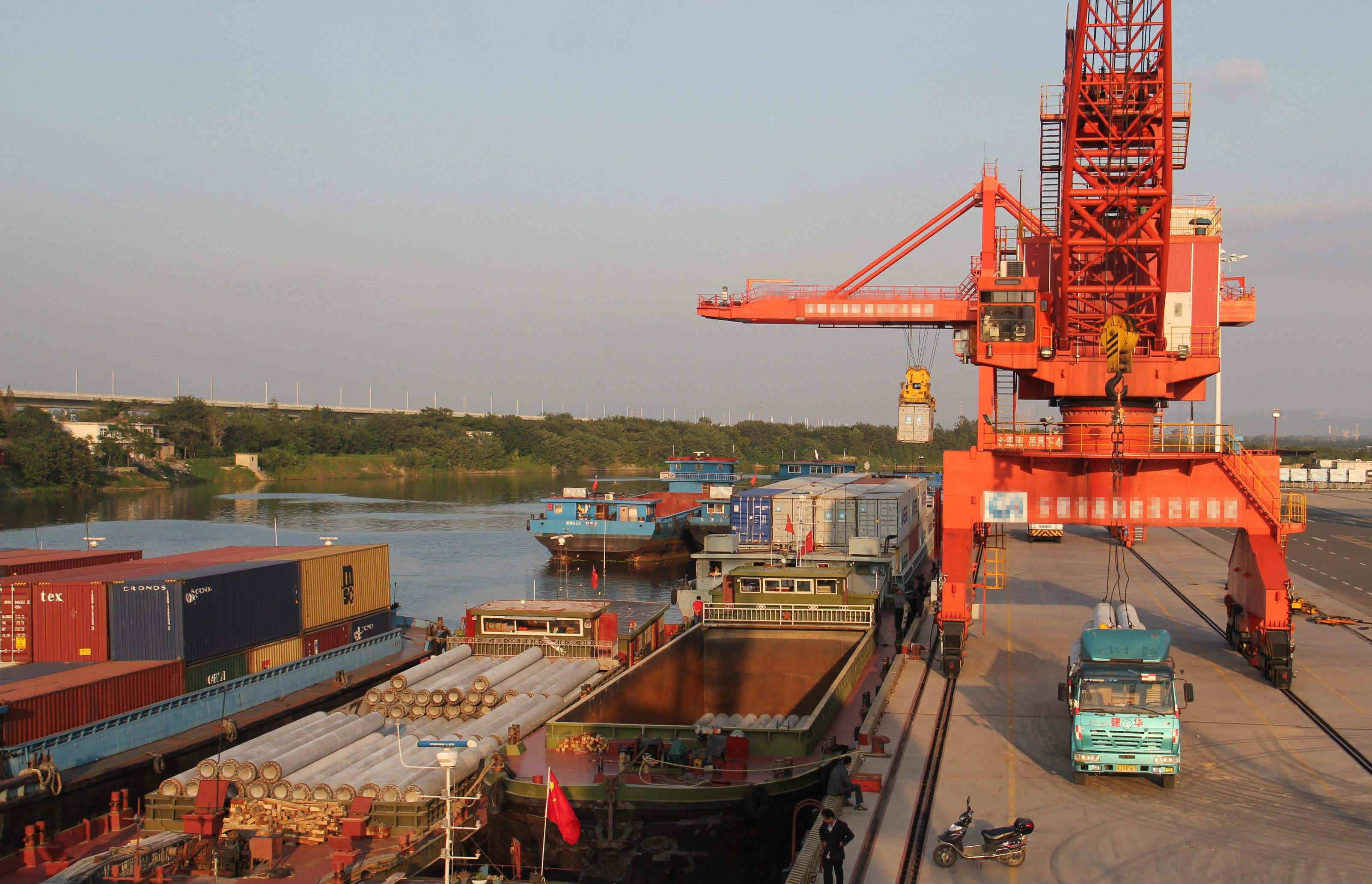 海運中(zhōng)超大件貨物(wù)的運送