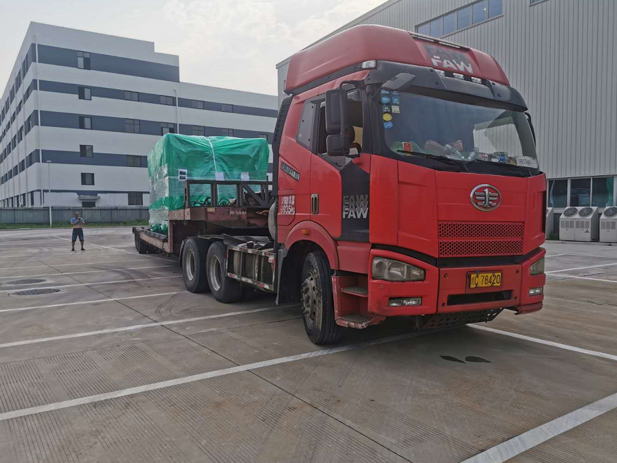 出口超重精(jīng)密大件設備運輸